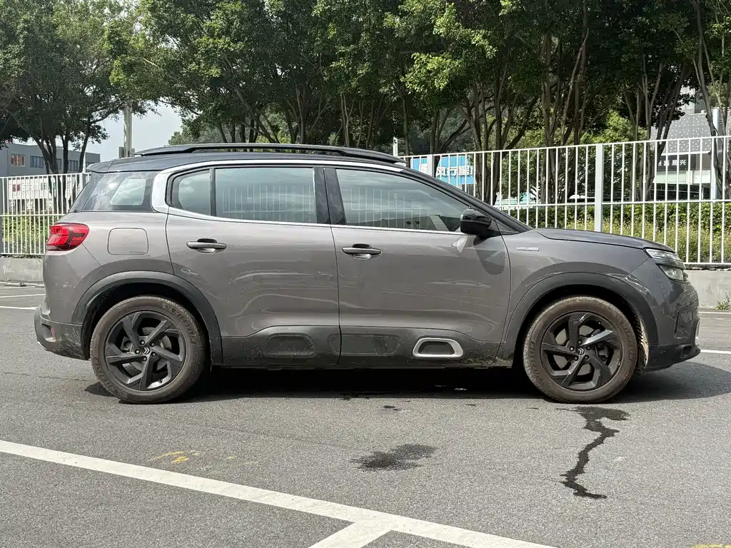 Citroen C5 AIRCROSS New Energy — фото 10