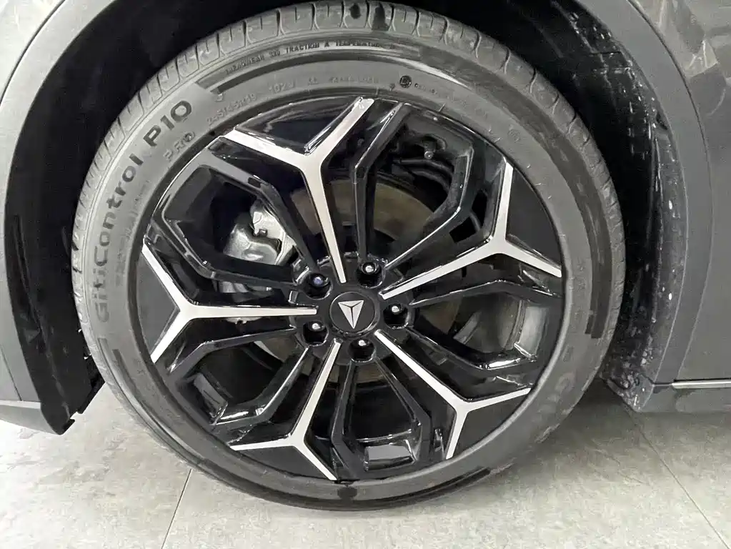 Deepal Deepal L07 — фото 9