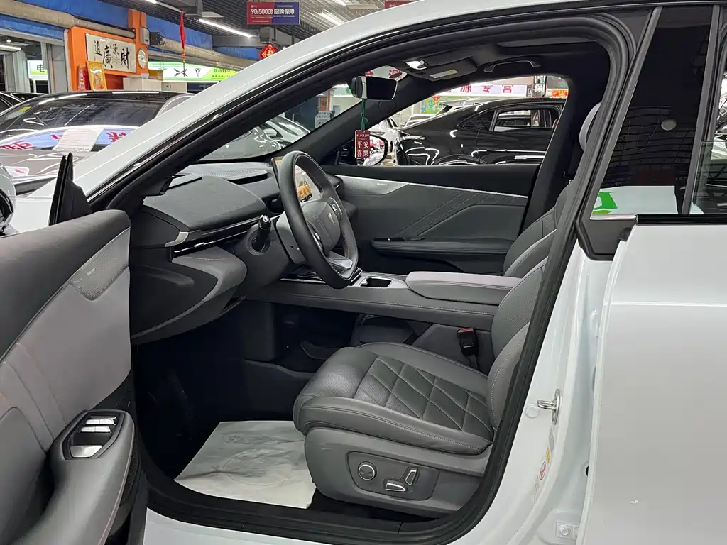 Deepal Deepal S05 — фото 7