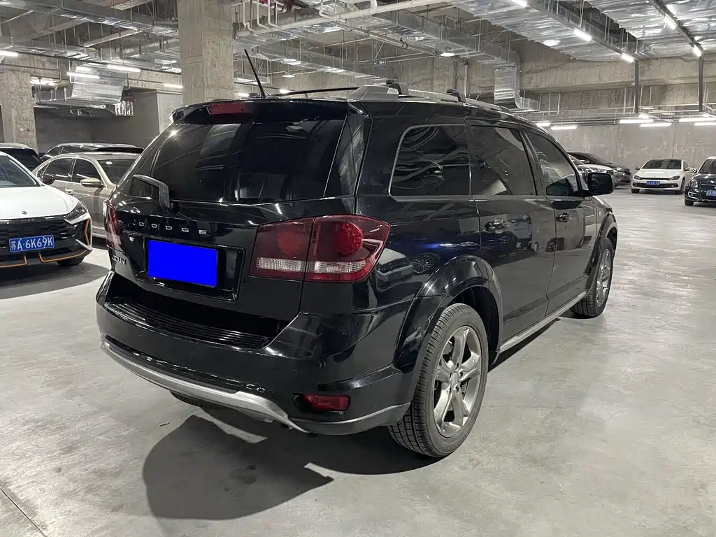 Dodge Journey — фото 5