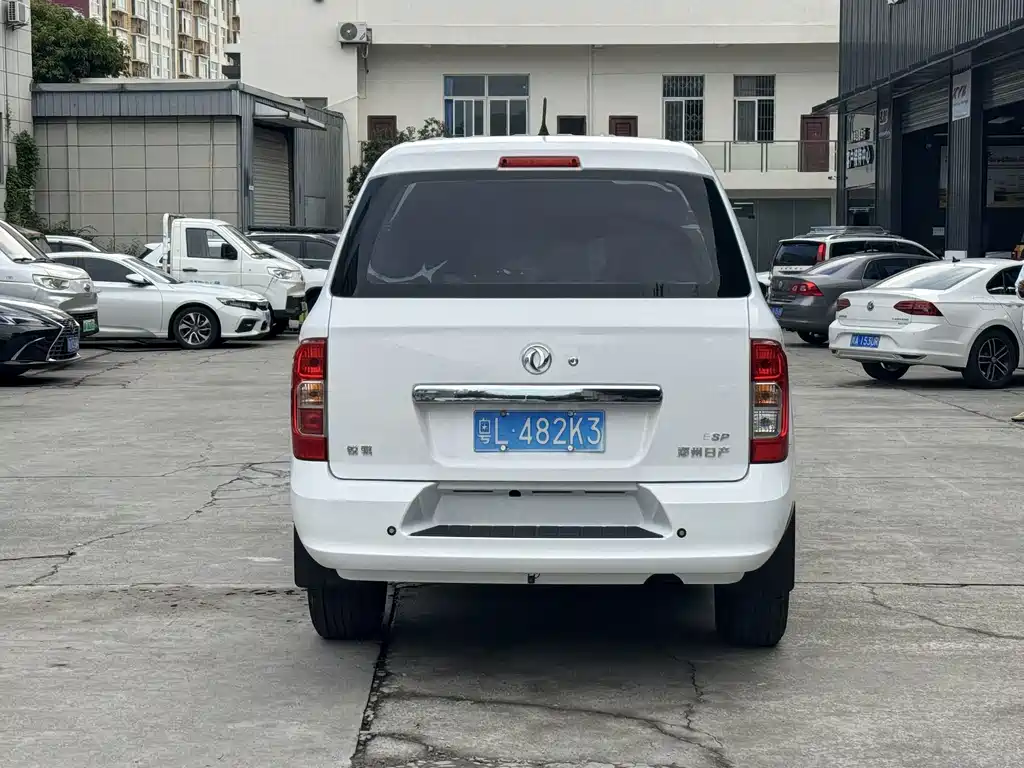 Dongfeng Palasso — фото 13