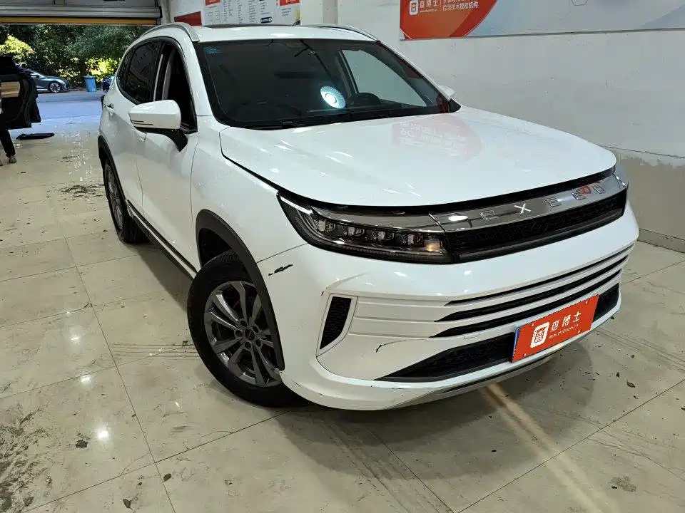 Exeed Zhaofeng — фото 2