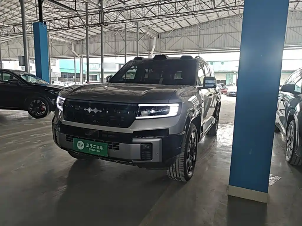 Fang Cheng Bao Leopard 8
