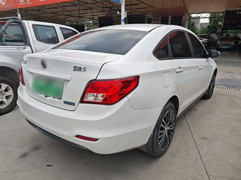 Fengxing Fengxing S50EV — фото 5
