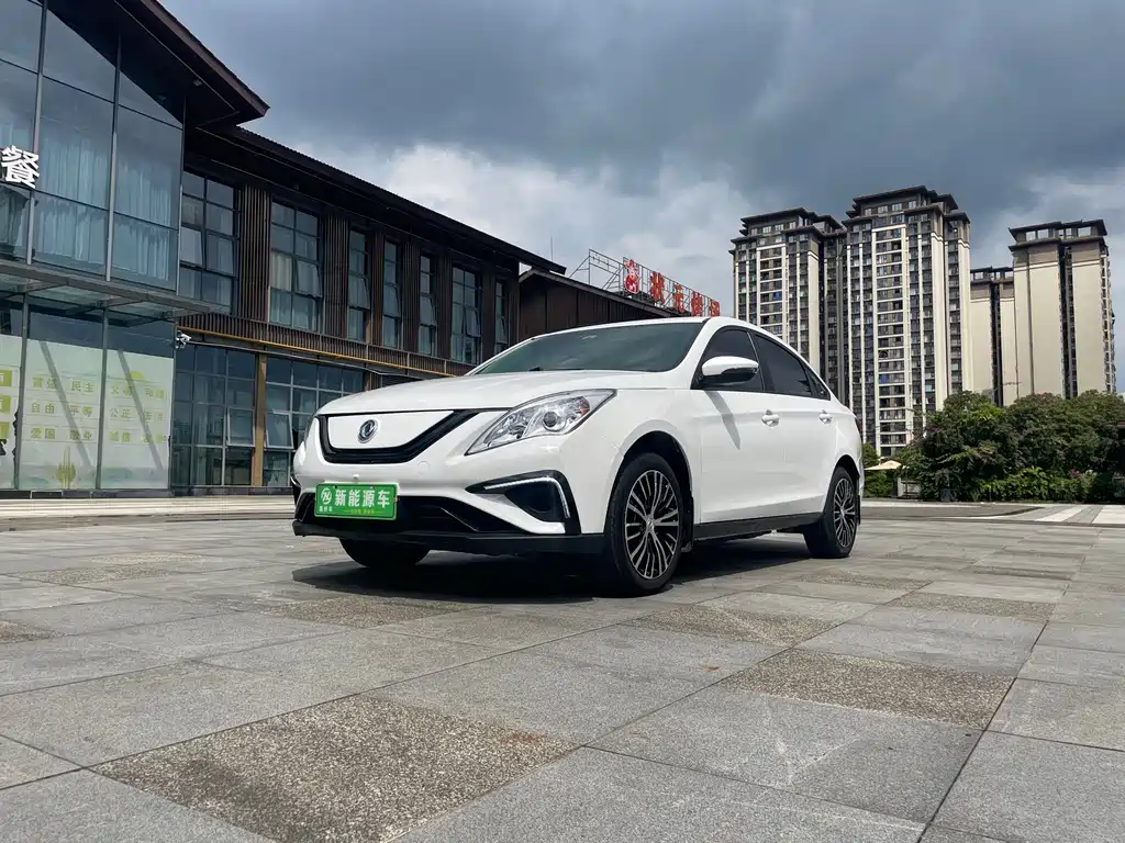 Fengxing Fengxing S50EV — фото 2