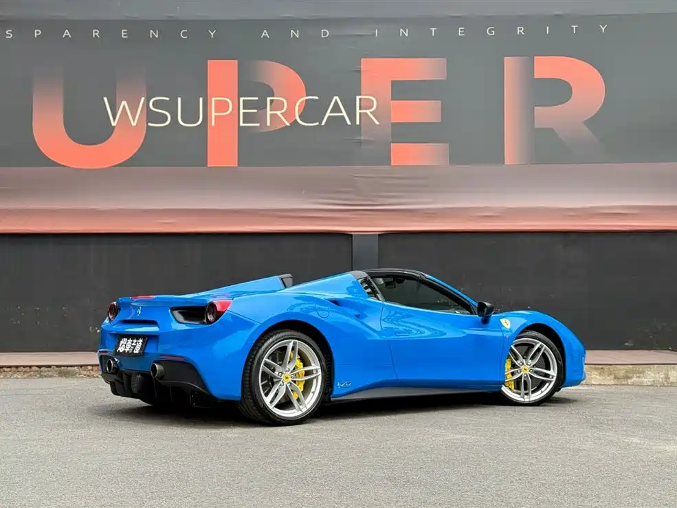 Ferrari 488 — фото 3