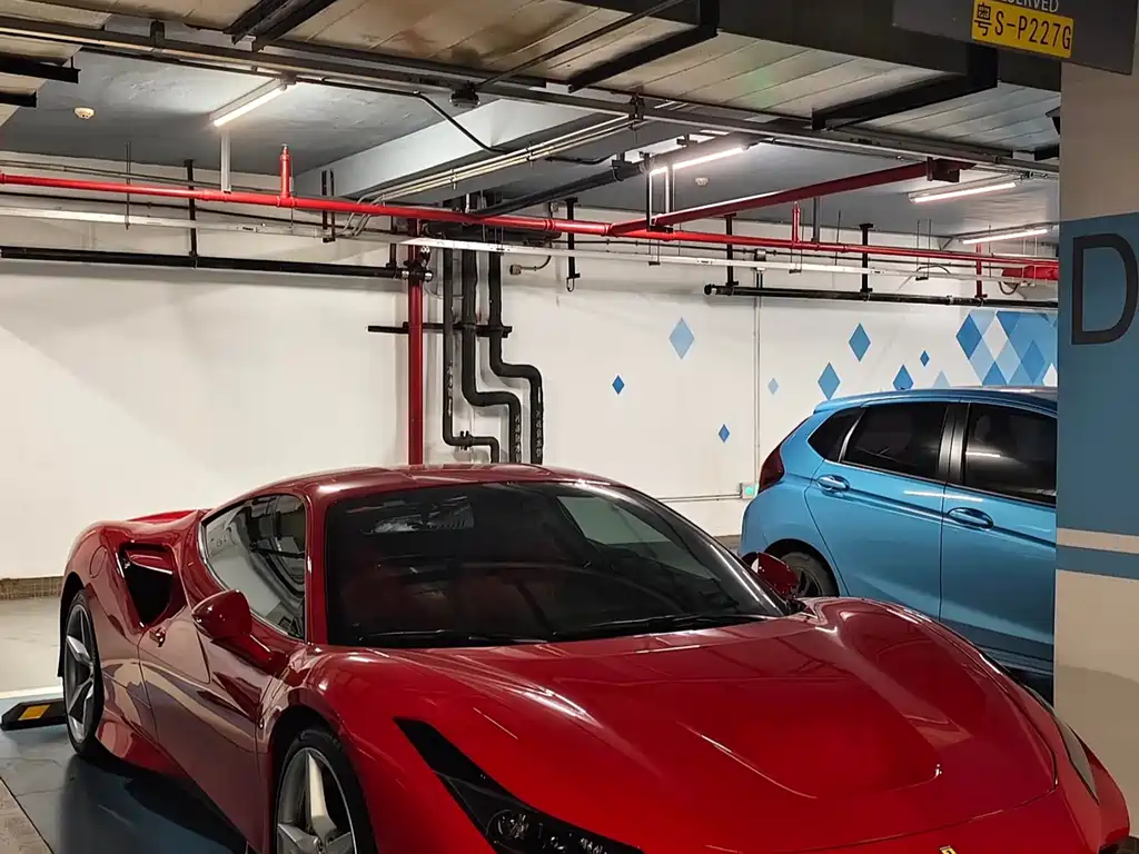 Ferrari F8 — фото 2