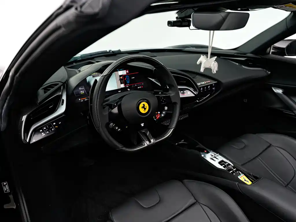 Ferrari SF90 — фото 13