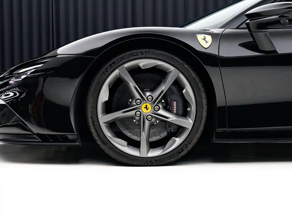Ferrari SF90 — фото 9