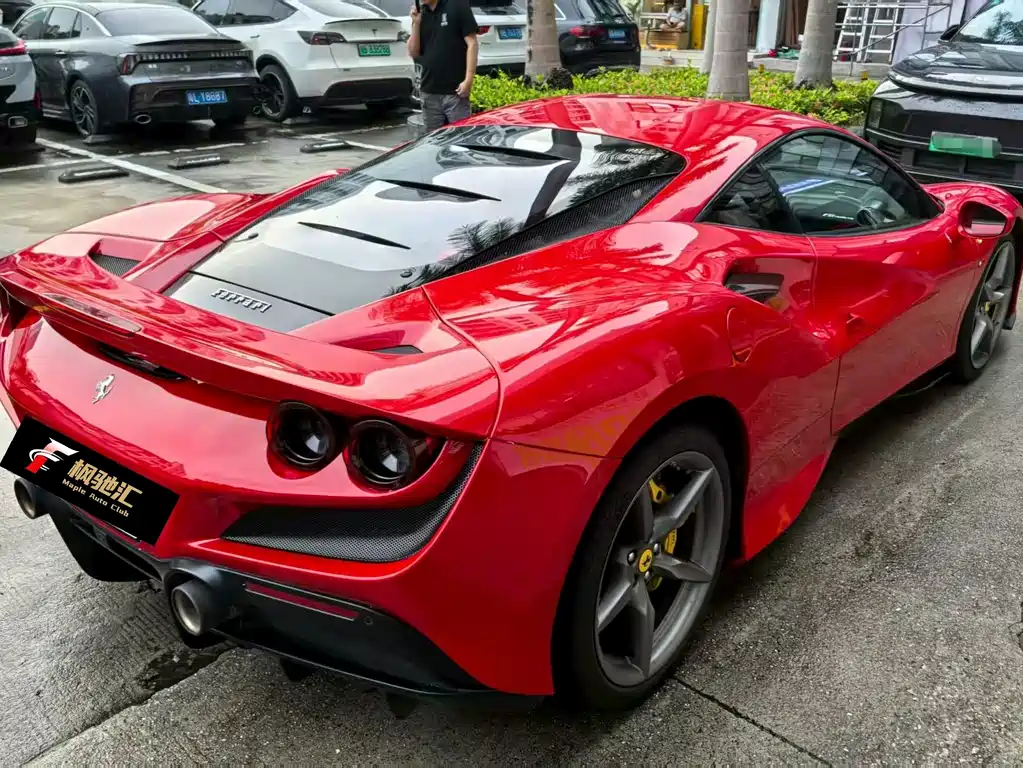 Ferrari F8 — фото 3