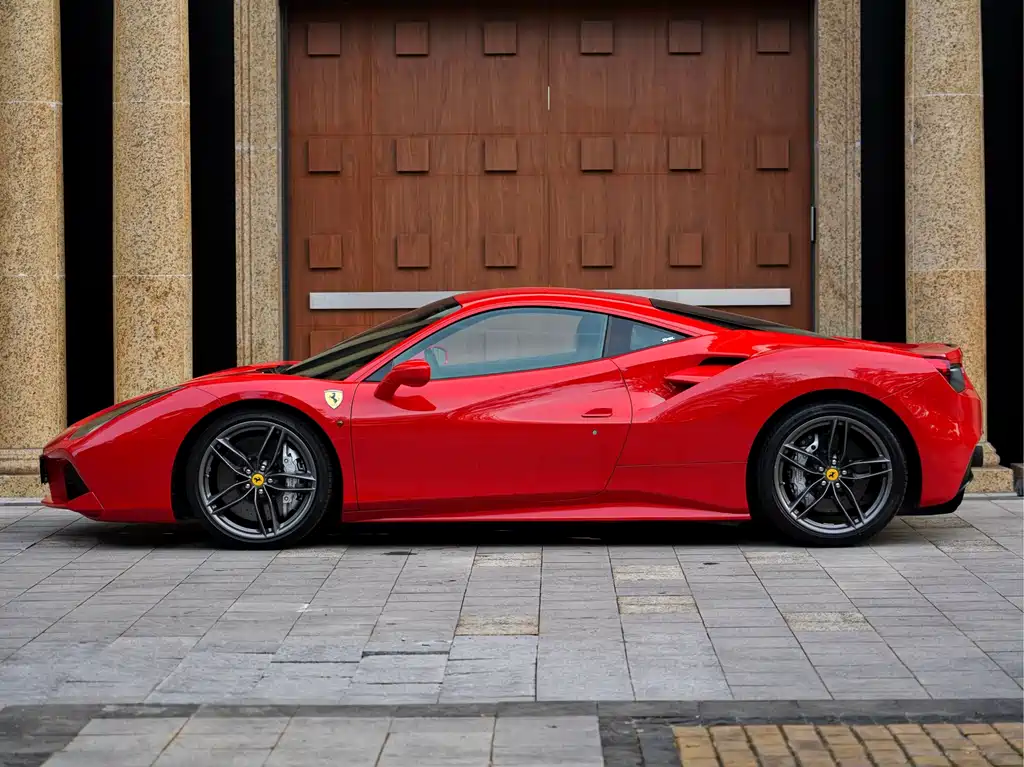 Ferrari 488 — фото 3