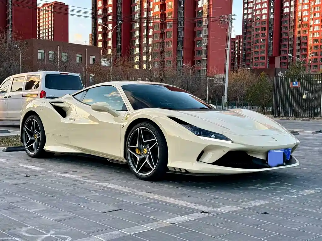 Ferrari F8 — фото 3