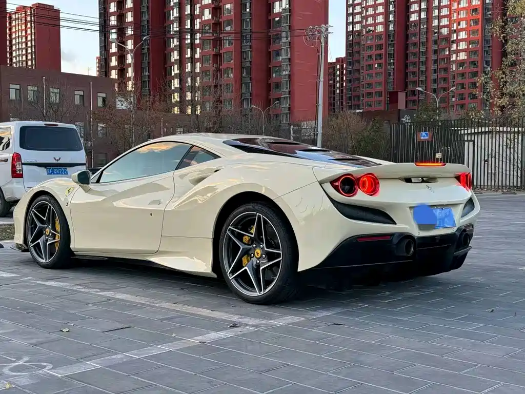 Ferrari F8 — фото 4