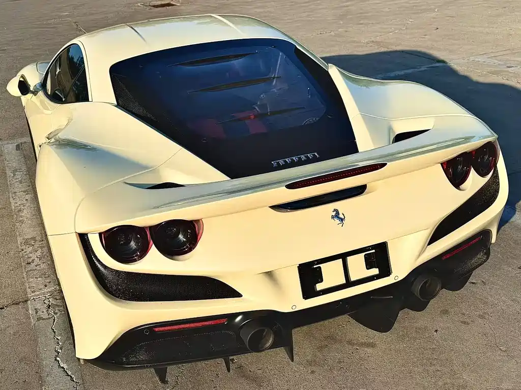 Ferrari F8 — фото 5