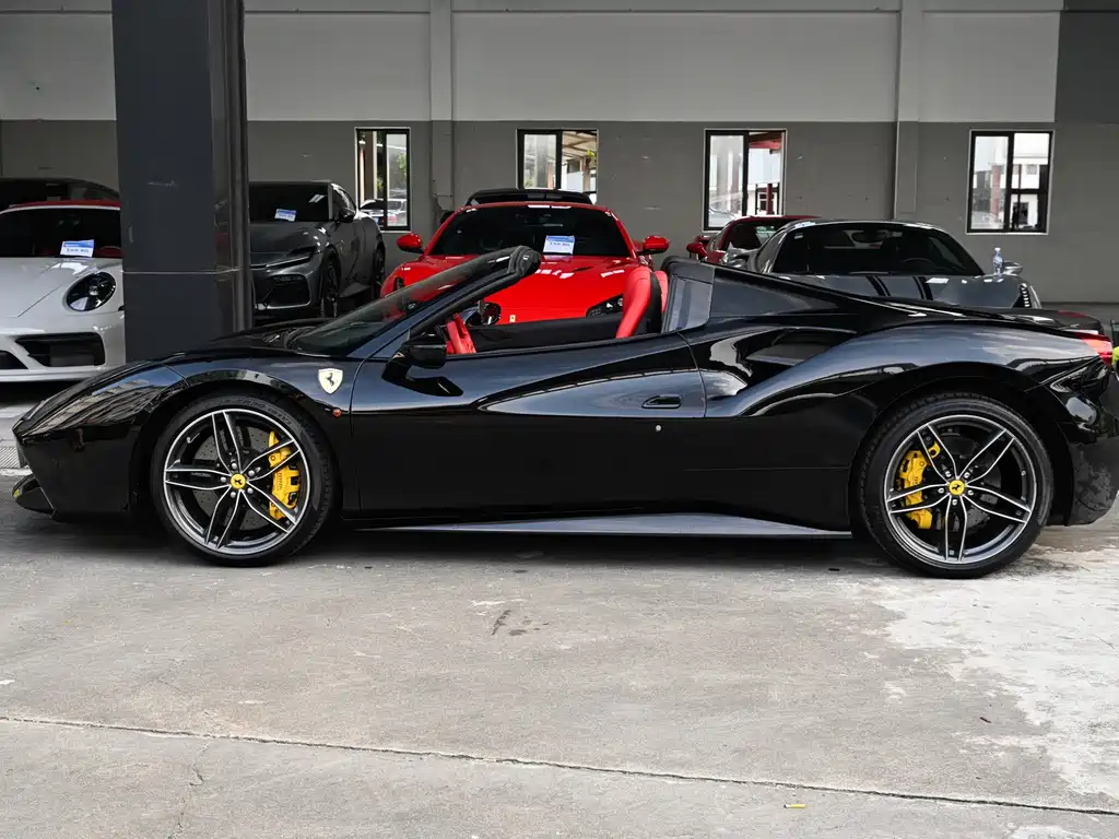 Ferrari 488 — фото 2