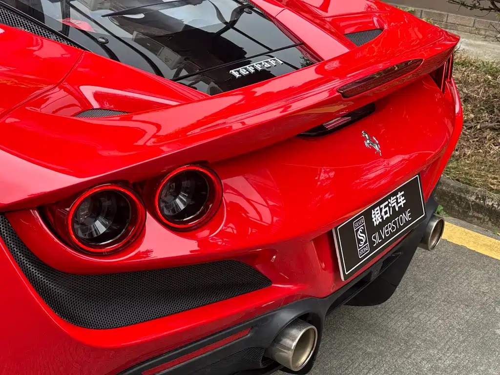 Ferrari F8 — фото 4