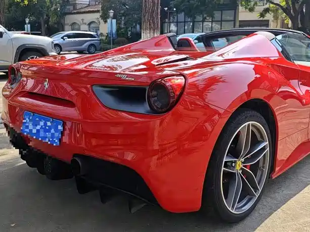 Ferrari 488 — фото 7