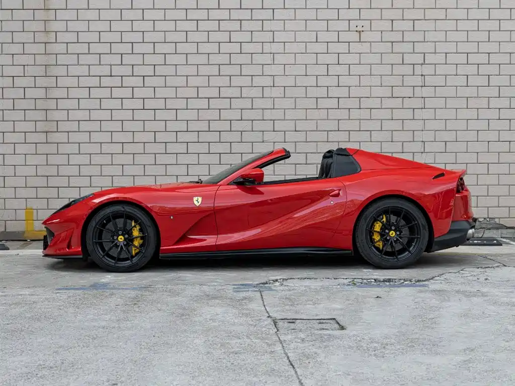 Ferrari 812 — фото 7