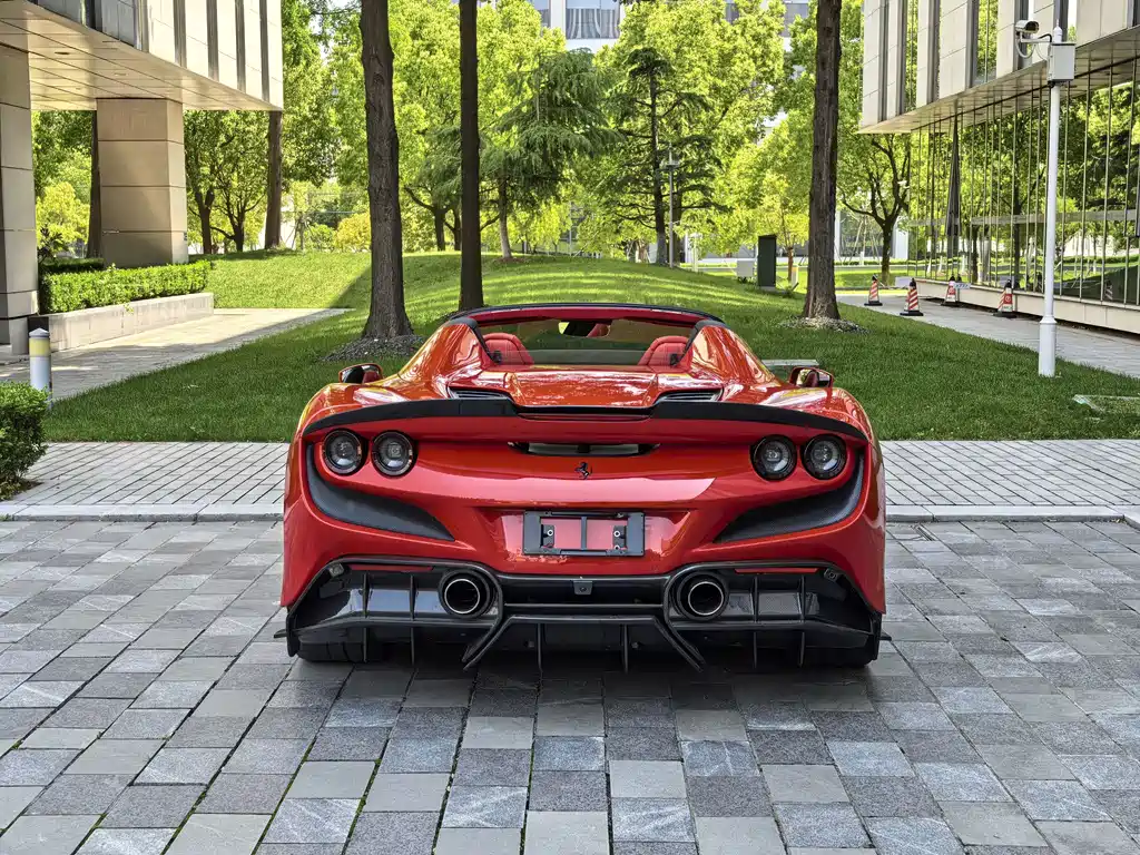 Ferrari F8 — фото 45
