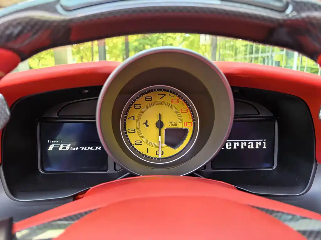 Ferrari F8 — фото 9