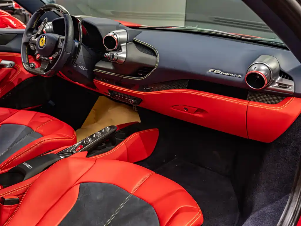 Ferrari F8 — фото 6