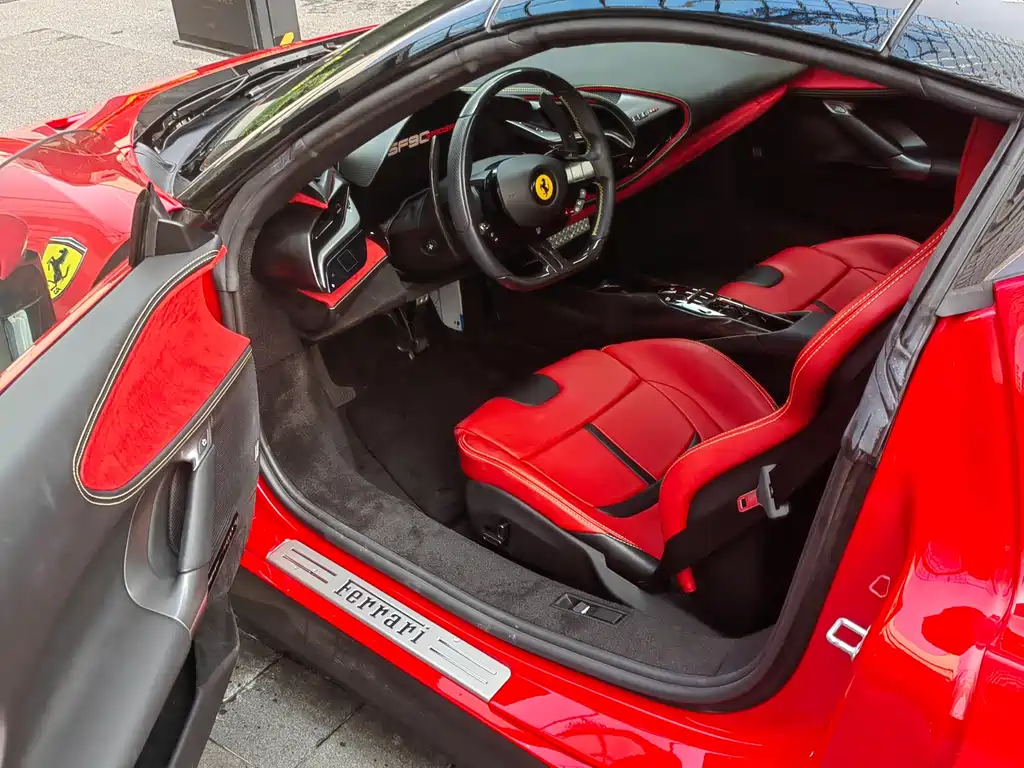 Ferrari SF90 — фото 4