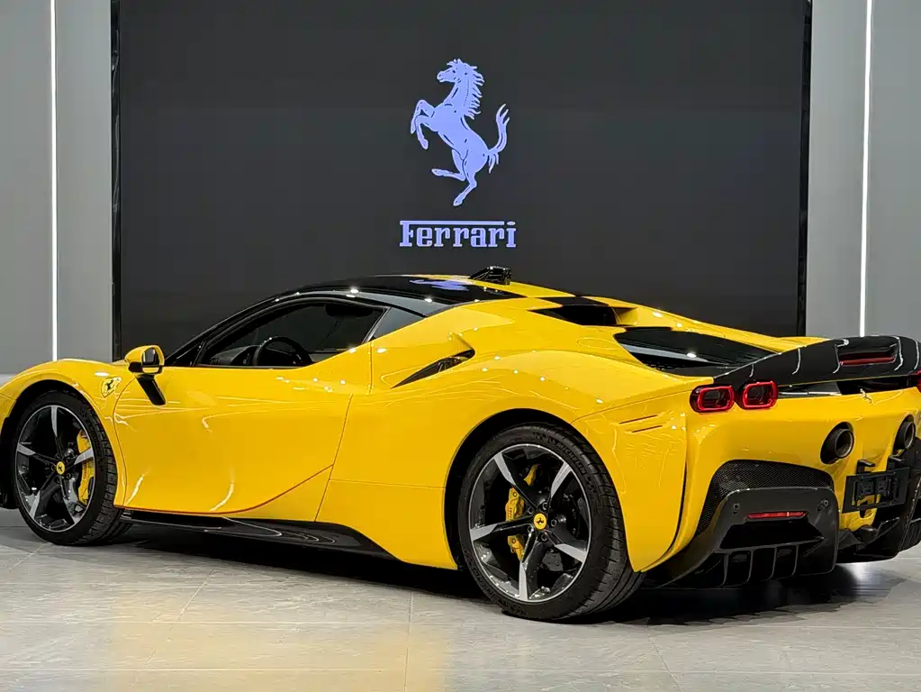 Ferrari SF90 — фото 3