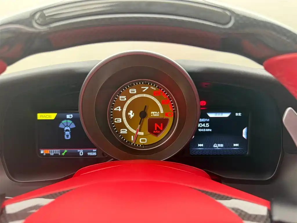 Ferrari F8 — фото 6