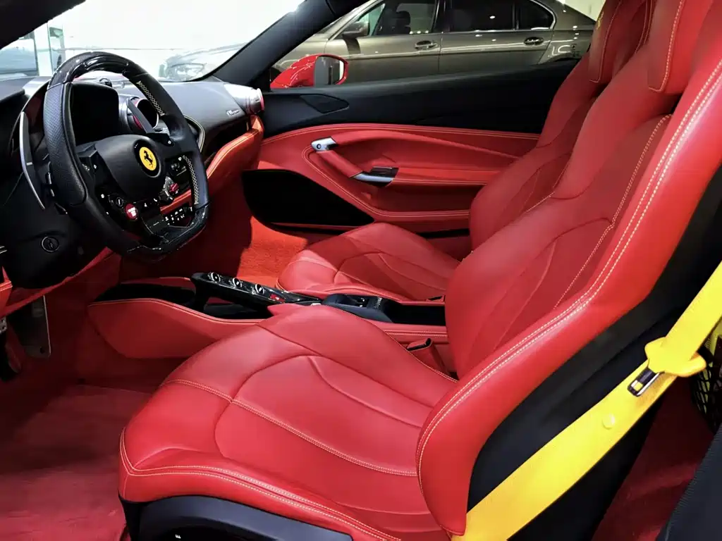 Ferrari F8 — фото 7
