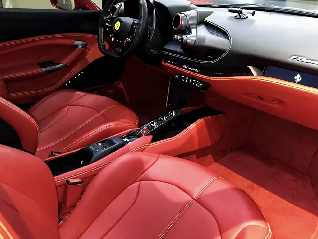 Ferrari F8 — фото 8