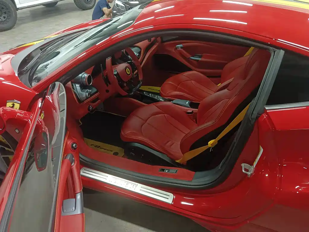 Ferrari F8 — фото 2
