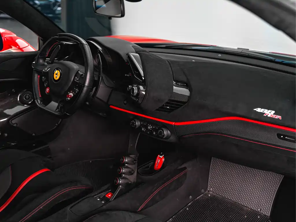 Ferrari 488 — фото 28