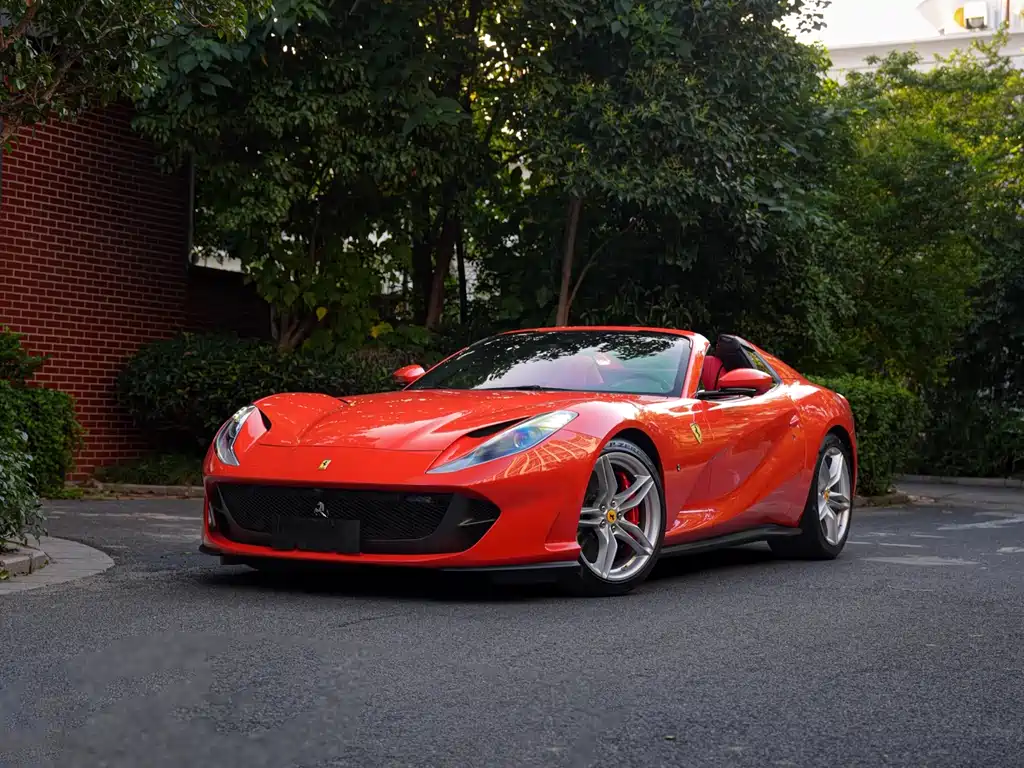 Ferrari 812
