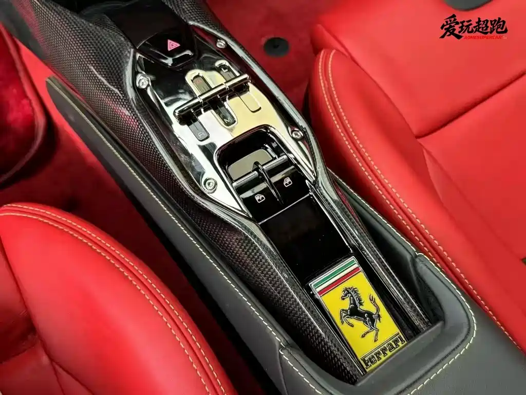 Ferrari SF90 — фото 8