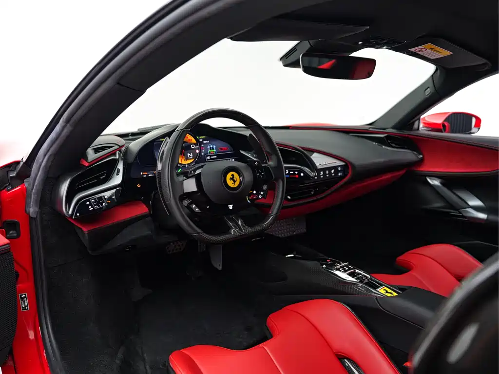 Ferrari SF90 — фото 10