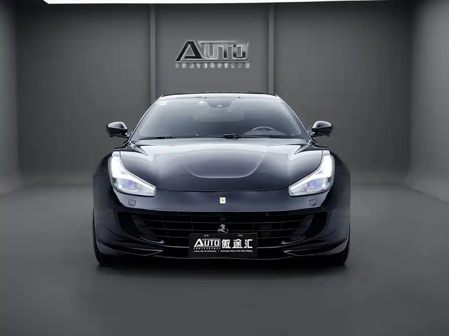 Ferrari GTC4Lusso