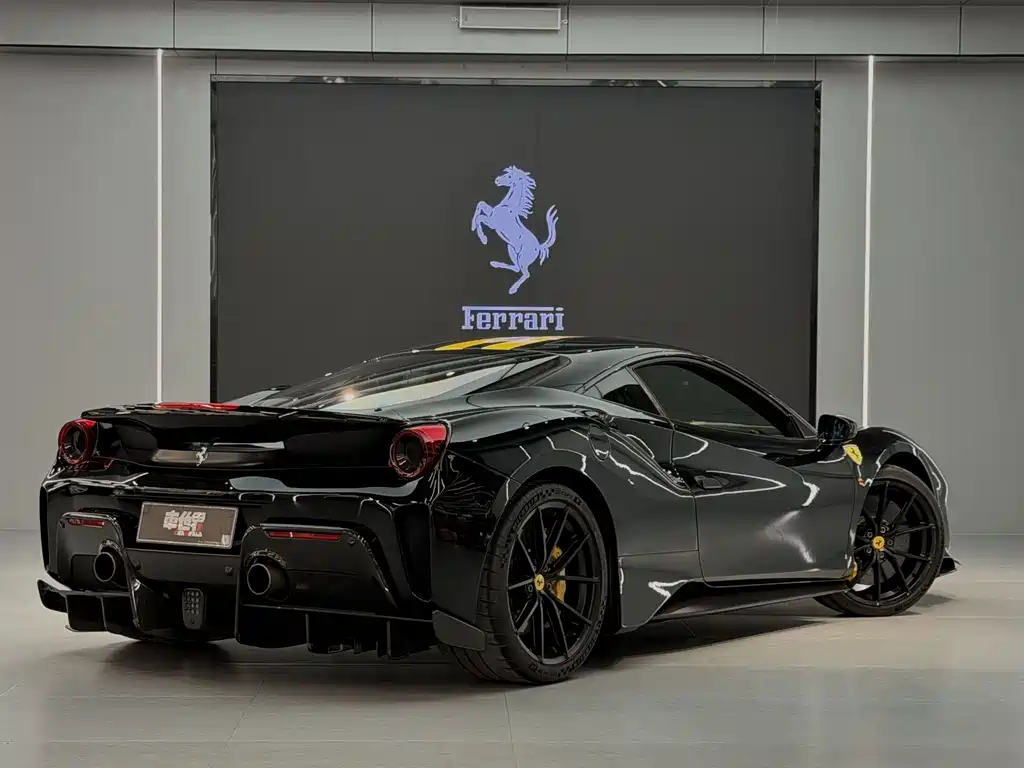 Ferrari 488 — фото 3