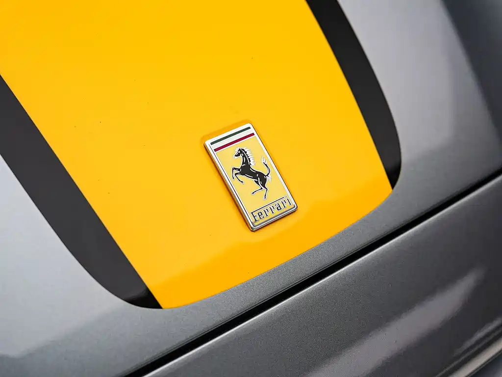 Ferrari 812 — фото 10