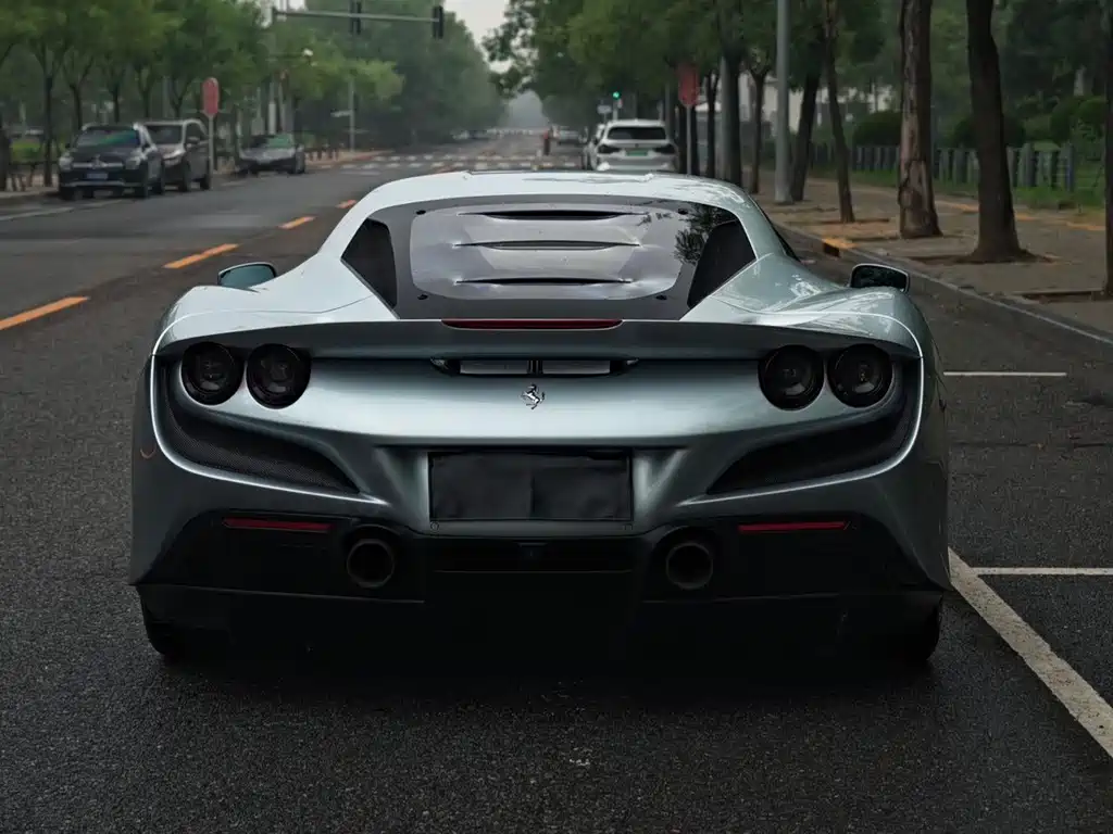 Ferrari F8 — фото 5