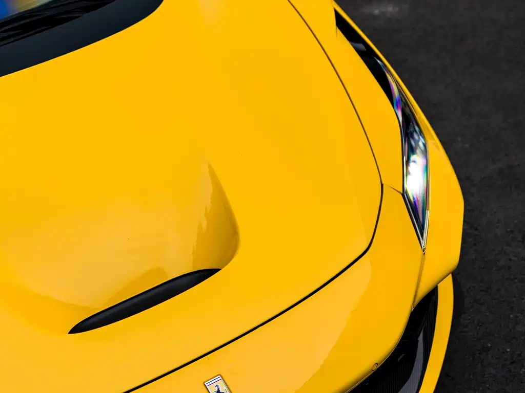 Ferrari F8 — фото 7