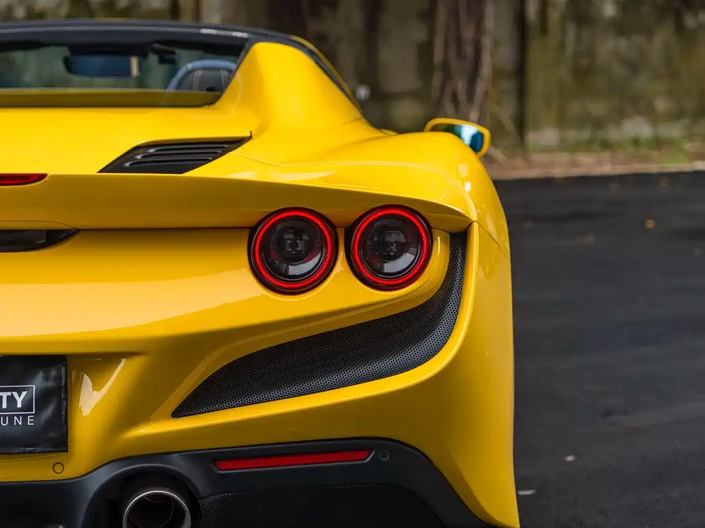 Ferrari F8 — фото 8