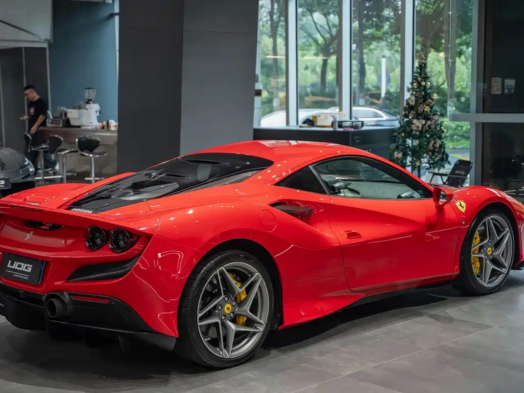 Ferrari F8 — фото 7