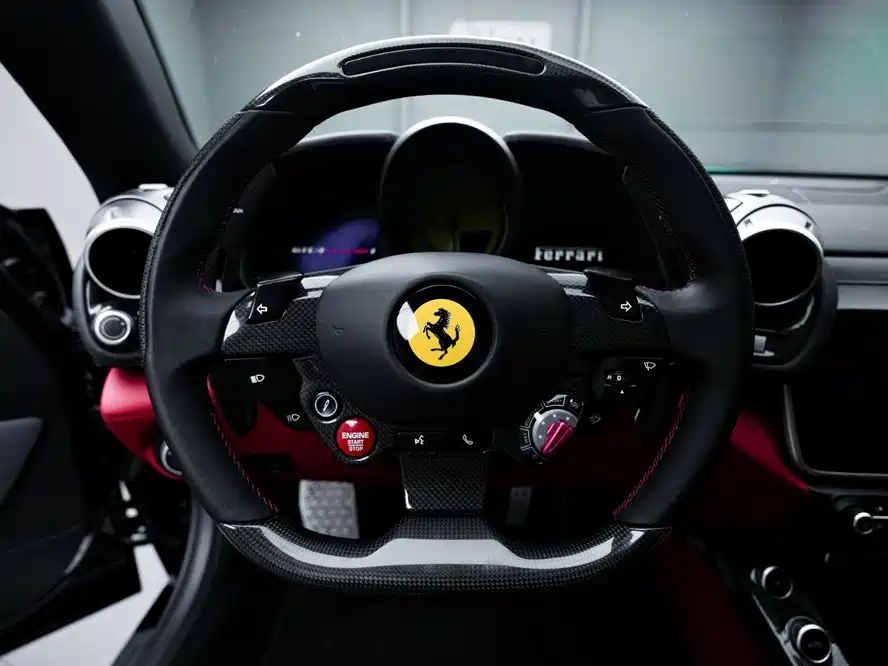 Ferrari GTC4Lusso — фото 14