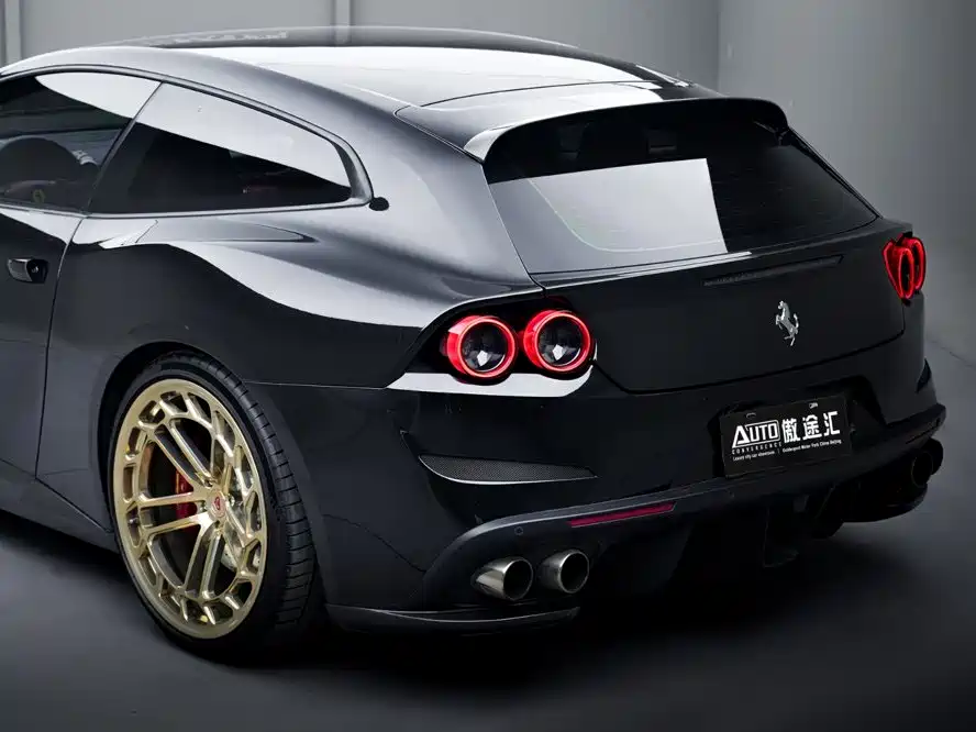 Ferrari GTC4Lusso — фото 6