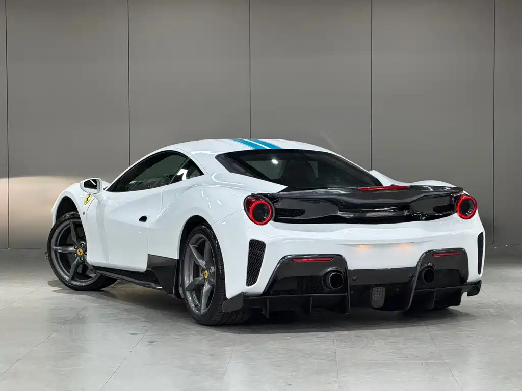 Ferrari 488 — фото 6