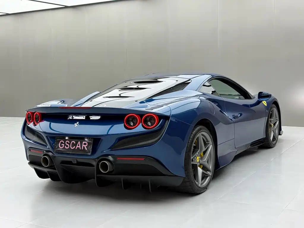 Ferrari F8 — фото 6