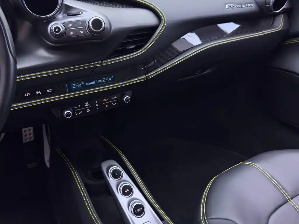 Ferrari F8 — фото 21