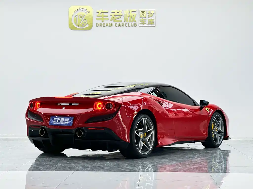 Ferrari F8 — фото 4