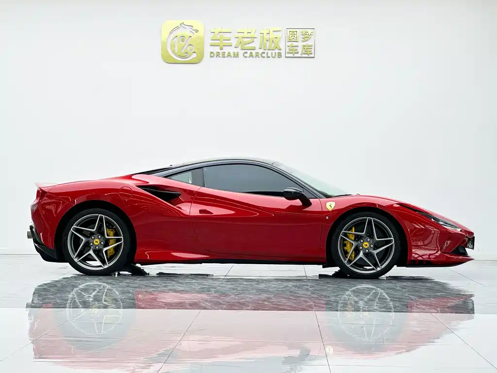 Ferrari F8 — фото 7
