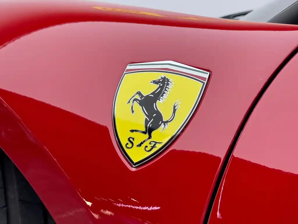 Ferrari F8 — фото 9
